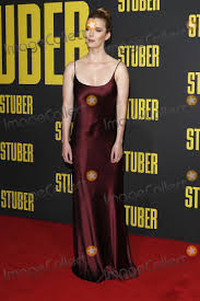 Betty Gilpin Pictures And Photos