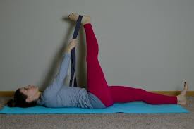 Best 5 It Band Stretches For Runners Based On Yoga Poses It Band Stretches It Band Stretches For Runners