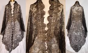 A civil war era academy, orford, new hampshire, 1860s. Victorian Civil War Era Antique Black Chantilly Lace Mantilla Shawl Pelerine