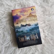 Dengan latar belakang perbedaan sosial dan perjuangan hidup, itu membawa cinta sejati zainuddin dan hayati ke sebuah tragedi berlayar dengan kapal van der wijck. Buy Tenggelamnya Kapal Van Der Wijck Seetracker Malaysia