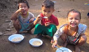 Une personne meurt de faim dans le monde toutes les quatre secondes. La Faim Dans Le Monde Un Scandale Evitable Vivre Demain