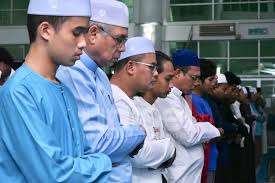 The leadership of fas has not reflected selangor's successes of a record 33 malaysia cup titles. Dato Menteri Besar Selangor Bersahur Bersama Warga Unisel Unisel Universiti Selangor