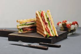 Image result for tbn:PrtsmamH2gogrM::www.designcommandcenter.com/photography/ClubSandwich.jpg