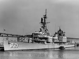 She was the first navy ship named after lieutenant john v. File Uss Johnston Dd 821 In Port On 4 January 1980 Nh 91223 Jpg Wikipedia