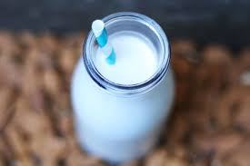 Lait D Amande Maison Recette Avec Images Lait D Amande Maison Lait D Amande Recette Lait