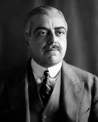 Mindful in All Matters: A Journey of the Soul Through Dīn and Dunyā