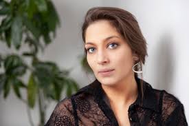 Nelly fésûs is a 48 year old hungarian actress born on 15th december, 1971 in debrecen, hungary. Tenki Dalma Doktor Balaton Cimu Sorozatban Marie Claire