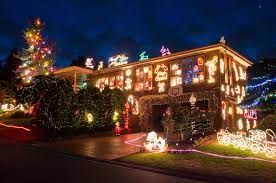 Whether you're decorating your home, office or business, we can help you create your own christmas wonderland. The 14 Best Places To See Christmas Lights In Melbourne 2020 Hunter And Bligh