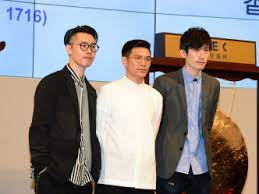 【我的辭職信】 我辭職了。 超級容易怕悶、怕重複的我， 竟然在同一間公司、同一個崗位做足11年， 回頭想想實在匪夷所思。 （1）原因 不是患上絕症、不是打算移民、 沒有反目成仇、沒有威逼利誘、 沒有內部權鬥、沒有外人收購。 要說原因的話，只有每個人每次辭職時都總會有的一些原因：. U Ontp 7qn Imm