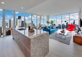 Proudly Introducing Old Town Park This Modern And Sophisticated 32 Story Rental Tower In Chicago Offers Studio Luxury Apartments Apartment Living Town Parks