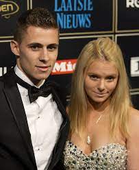 His younger brother thorgan joined him at chelsea in 2013 but was later on loan to z. Thorgan Hazard Wiki 2021 Girlfriend Salary Tattoo Cars Houses And Net Worth