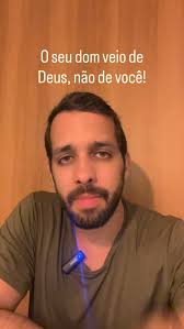 Tudo, ó Cristo, a ti entrego Tudo, sim, por ti darei Resoluto, mas submisso  Sempre, sempre, seguirei” Tudo entregarei