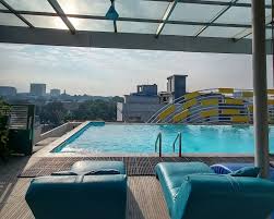 Hotel nyaman di bandung (grandia hotel). 2 Hotel Dekat Stasiun Bandung Liswanti Pertiwi