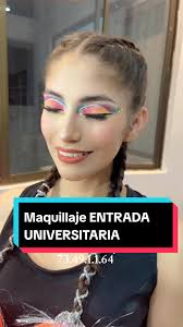 Maquillaje para la entrada universitaria Tarija 2024