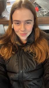 Hi, I'm Curtis. I'm a first year student at Uom and I'm currently looking  for a group for next year housing or a room that I could move into. Message  me if