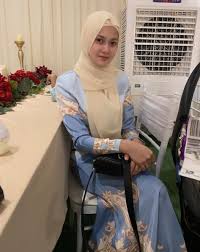 Check spelling or type a new query. 6 Foto Wajah Terkini Isteri Jamal Abdillah Yang Terlajak Cantik Laman Gosip Dan Informasi Terkini