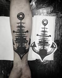 Caravela Ancora Tattoo Tattooed Caraveltattoo Anchortattoo Blackwork Goruntuler Ile Erkek Dovmeleri Inspiration Tattoos Pirate Tattoo