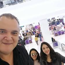 Gracias por tener la dicha de ser Artesana próximamente contaré mi historia  en televisión.