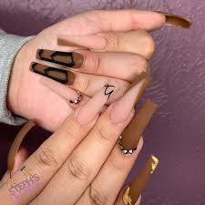 Realizó uñas acrílicas en colores y degradé (solo acrílicas no esmaltado permanentes)valor promocional ya que debe venir a mi domicilio . Https Xn Decorandouas Jhb Net Fotos De Unas Marrones