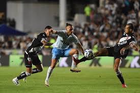 Vasco Empata com Grêmio: Frustração e Críticas Explosivas!