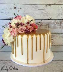 35 birthday cake designs with name. A Beautiful Gold Drip Birthday Cake With Fresh Flowers 21st Birthday Cake For Girls Birthday Cake With Flowers Safari Birthday Cakes