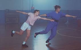 Billy elliot has been compared to flashdance, the full monty, and other films, but in my opinion there is no comparison. Billy Elliot 2000 Review A Tribute To North East Comradery And Identity The Film Magazine