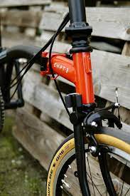 schwalbe one tyre 35 34 349 tan amber wall tanwall for brompton and chpt3 bikes brompton brompton bicycle tire