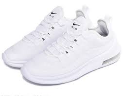 さらに200円引きcp 対象 44 off ナイキ エアマックス アクシス nike スニーカー レディース ホワイト 白 air max axis aa2168 シューズ 靴 カジュアル スポーツ アウトドア シンプル 運動 ブランド ローカット スニーカー レディース nike