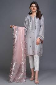 Afsanah Is A Revival Of The Traditional Artisan Work A Pure Kataan Silk Opal Gre Stylish Dress Designs Pakistani Fashion Party Wear Pakistani Dresses Casual