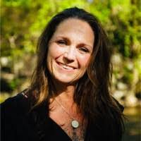 Julie Holbert's Instagram, Twitter & Facebook