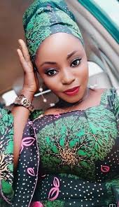 Overcoming Initial Challenges in New Ventures and Finding Success