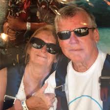 What is the schedule and signup process for Pickleball