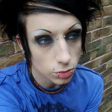 Adam Hadley (@_cinnamonspider)