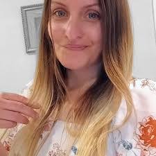 Natasha Mansfield's Instagram, Twitter & Facebook