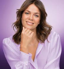 See full list on articlebio.com Jessica Schwarz Schonheit Ist Auch Ein Gefuhl Shots Magazin