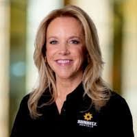 Beatriz Ziegler's Instagram, Twitter & Facebook