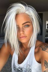 Sandra Poche (cornerhousegirl)