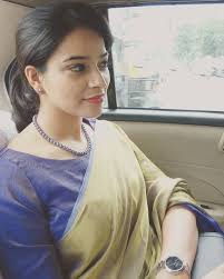 This Instagrammer Will Inspire You To Pick Sarees For Formal Wear Designer Saree Blouse Patterns Saree Blouse Designs Latest Silk Saree Blouse Designs