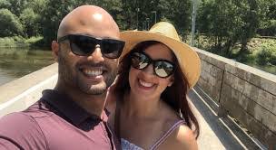 Meghan Oliver's Instagram, Twitter & Facebook