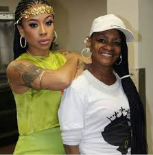 Frankie lons, keyshia cole's biological mother, has passed away, tmz and other outlets reported on monday (july 19). Keyshia Cole And Her Mom Frankie Keyshia Cole Black Girls Rock Shaved Head Designs