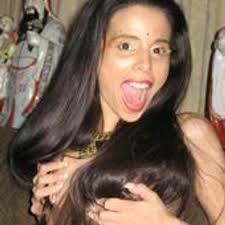 Dominique Carr (@boredducky10794)