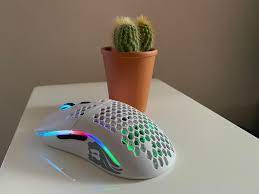 Diseñado para cualquier persona que ama cactus. Finally Received My Model O Wireless Mouse From Ups Held It Ransom In London Till I Paid 33 In Import Fees Mouse Working Fine With The Glorious Core Software Gloriouspcgamingrace