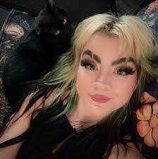 Kasey Jo's Instagram, Twitter & Facebook