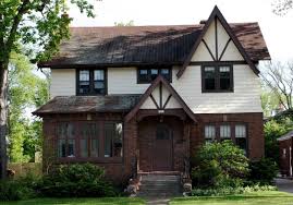 Beberapa jenis tanaman hias dataran tinggi yaitu krisan, lili, pinus. 5 Rumah Gaya Eropa Yang Cocok Ditiru Di Indonesia Courtina Courtina