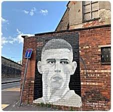 When it comes to murals, you have to hand it to the Citizens. On a disused  bog wall down a back street, dead end jigger, even painted