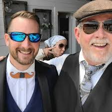 Gary Lechner's Instagram, Twitter & Facebook