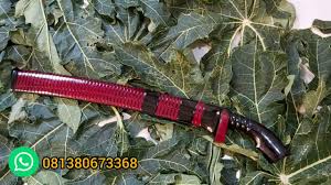 Ingat, dengan menggunakan jenis pisau yang betul berdasarkan kegunaannya, kerja di dapur akan jadi lebih mudah bahkan, usia dan jangka hayat pisau anda juga lebih bertahan lama! Parang Bungkul Parang Banjar Siap Sembelih Kurban Dan Berkebun Youtube