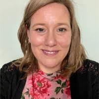 Elissa Moore's Instagram, Twitter & Facebook