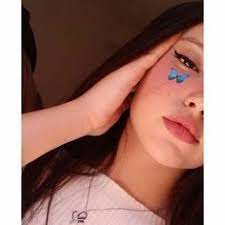 100 افتارات ideas in 2021 photo ideas girl girl photography poses profile picture for girls