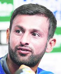 Malik announces retirement